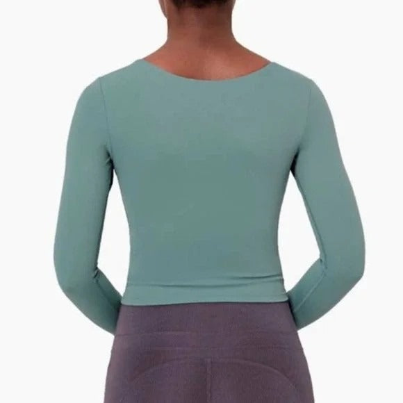 NWT Halara Green Scoop Neck Long Sleeve Sports Top Womens Size 6 Shelf Bra