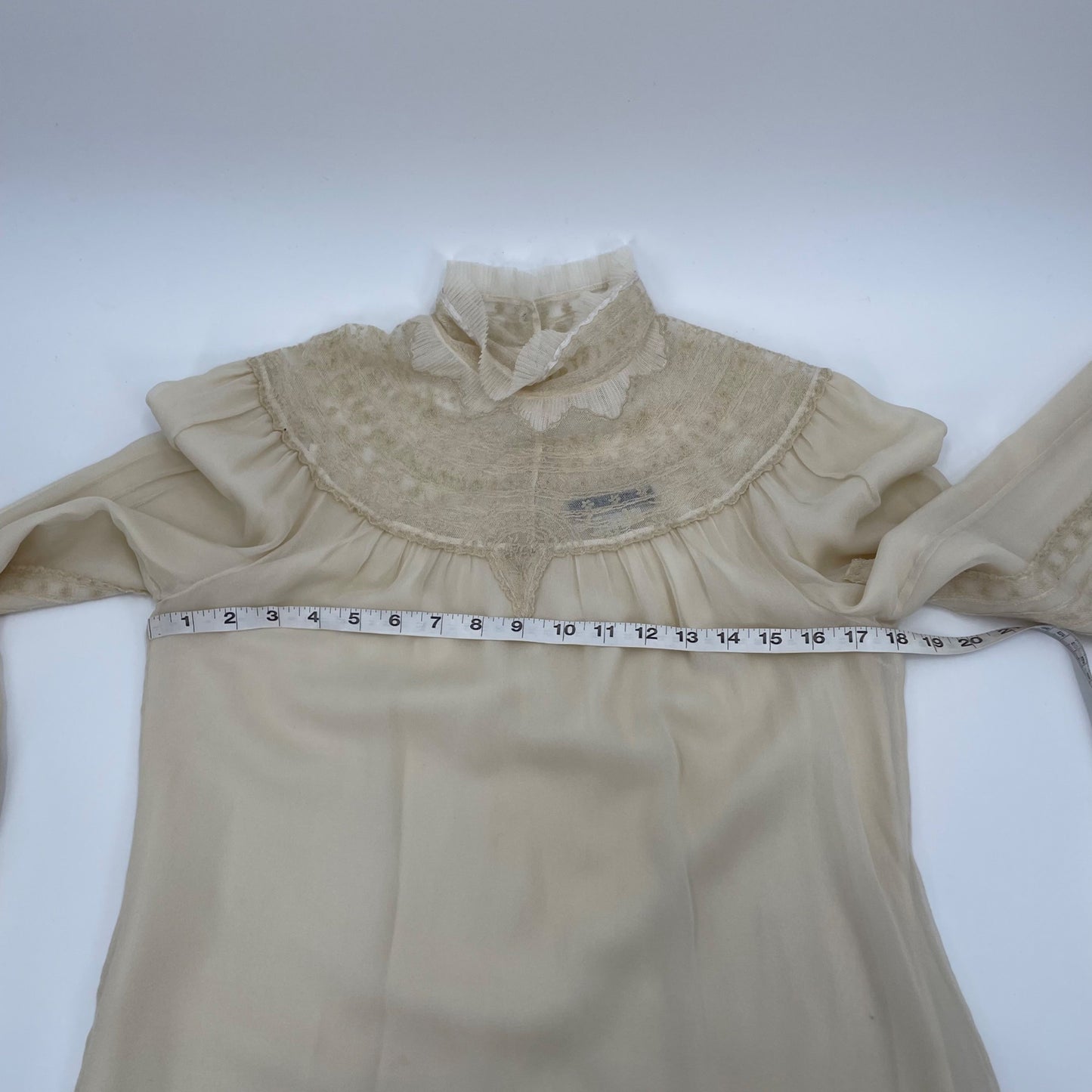 Peruvian Connection Ivory 100% Silk Long Sleeve Embroidered Blouse Womens Size 6