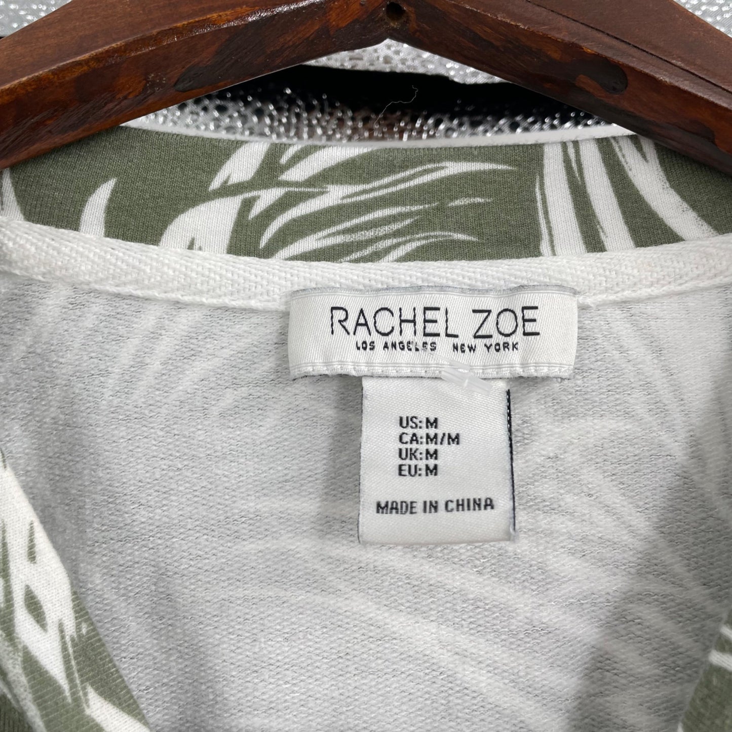 Rachel Zoe Green Palm Print Long Sleeve Shirt Womens Size Medium Casual Stretch