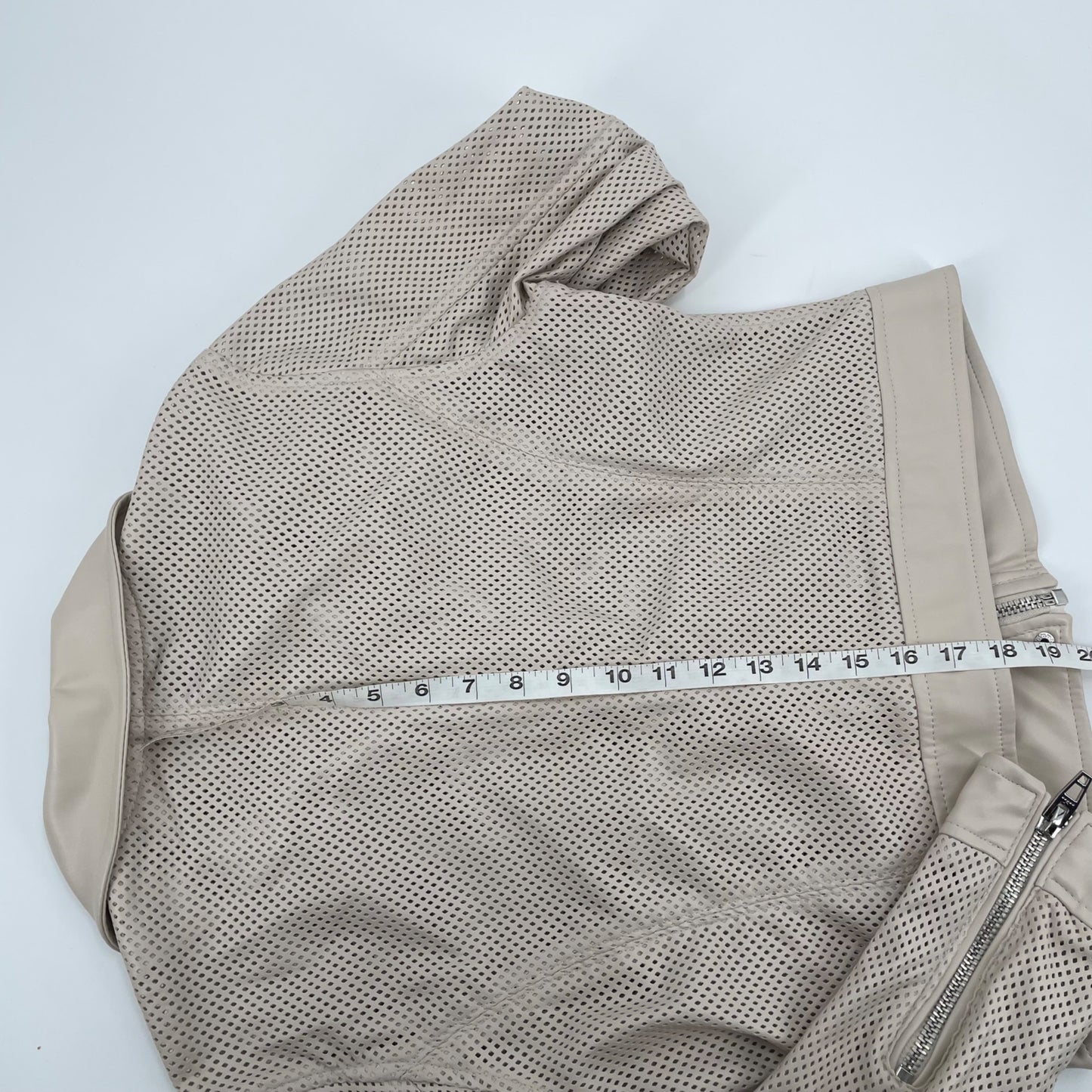 Blank NYC Imelda Cream Perforated Vegan Leather Moto Zip Jacket Womens Small