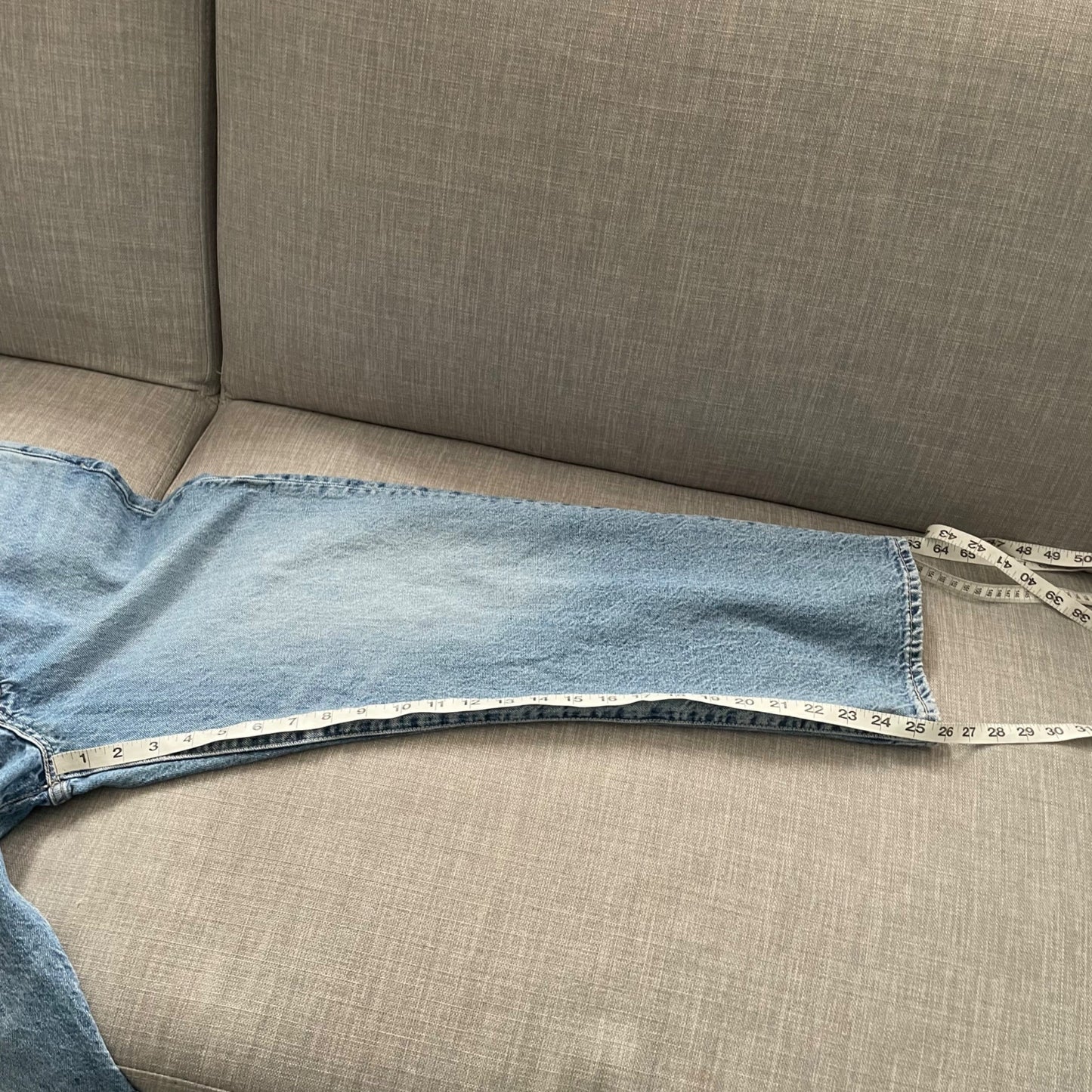 Levi's Ribcage Straight Light Wash High Rise Jeans Women's Size 30 x 27 Casual