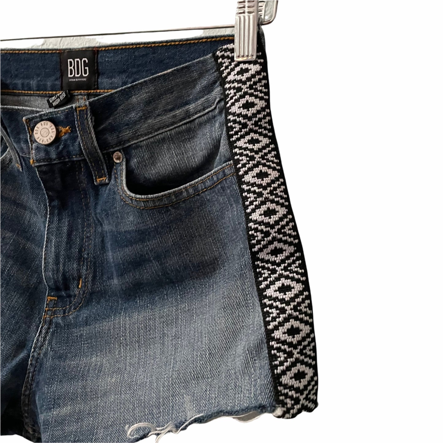 Urban Outfitters BDG Girlfriend High-Rise Cut off Denim Shorts Size 26