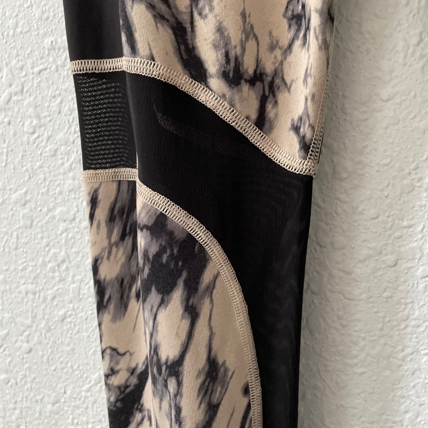 Lululemon Luxtreme Granite Marble Print Mesh Panel Leggings Women's Size 4