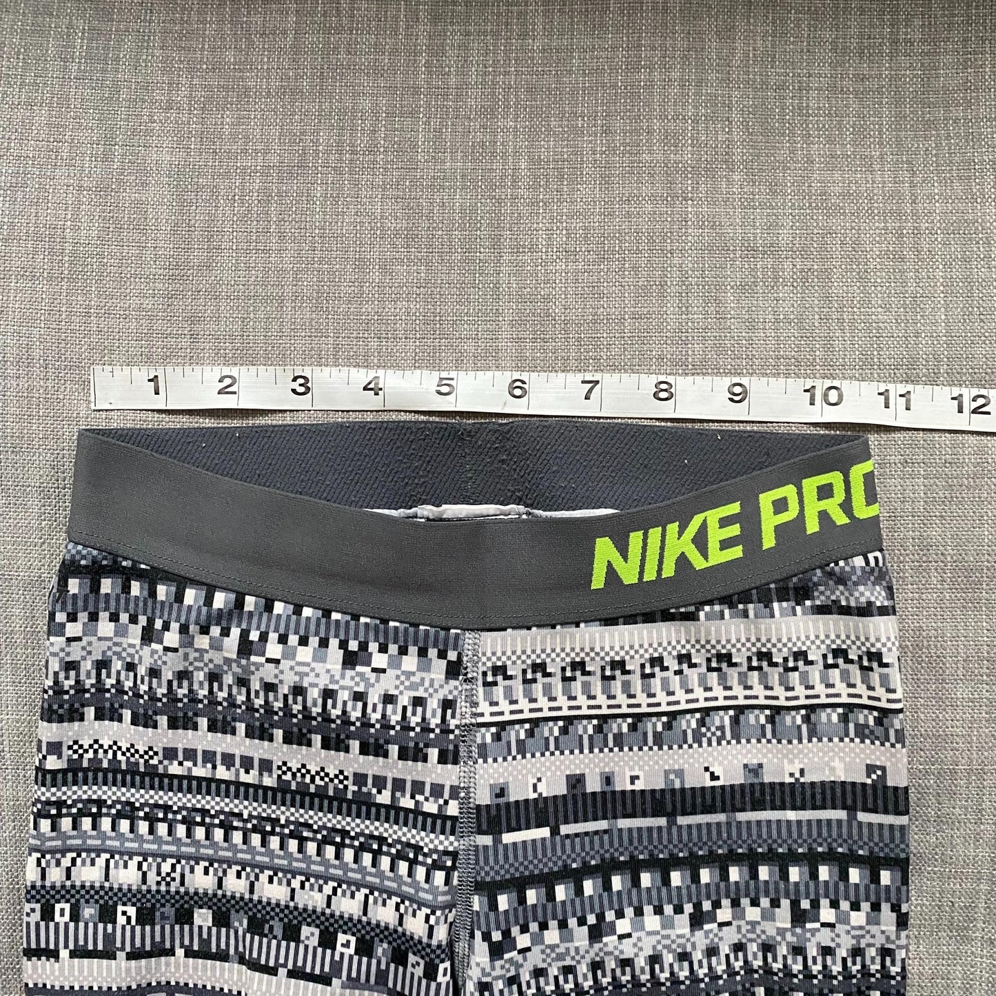 Nike Pro Hyperwarm Gray Multicolor Tights Size XS Gray Geometric Print