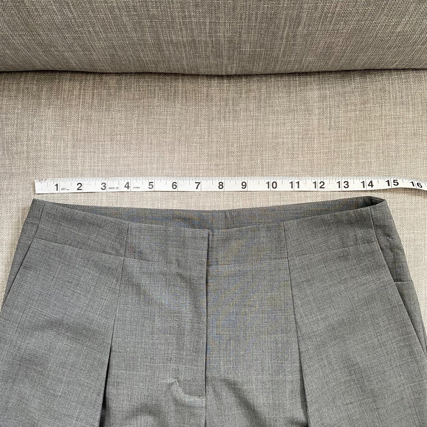 Kit And Ace Gray Bermuda Career Shorts Size 4 Wool Silk Blend