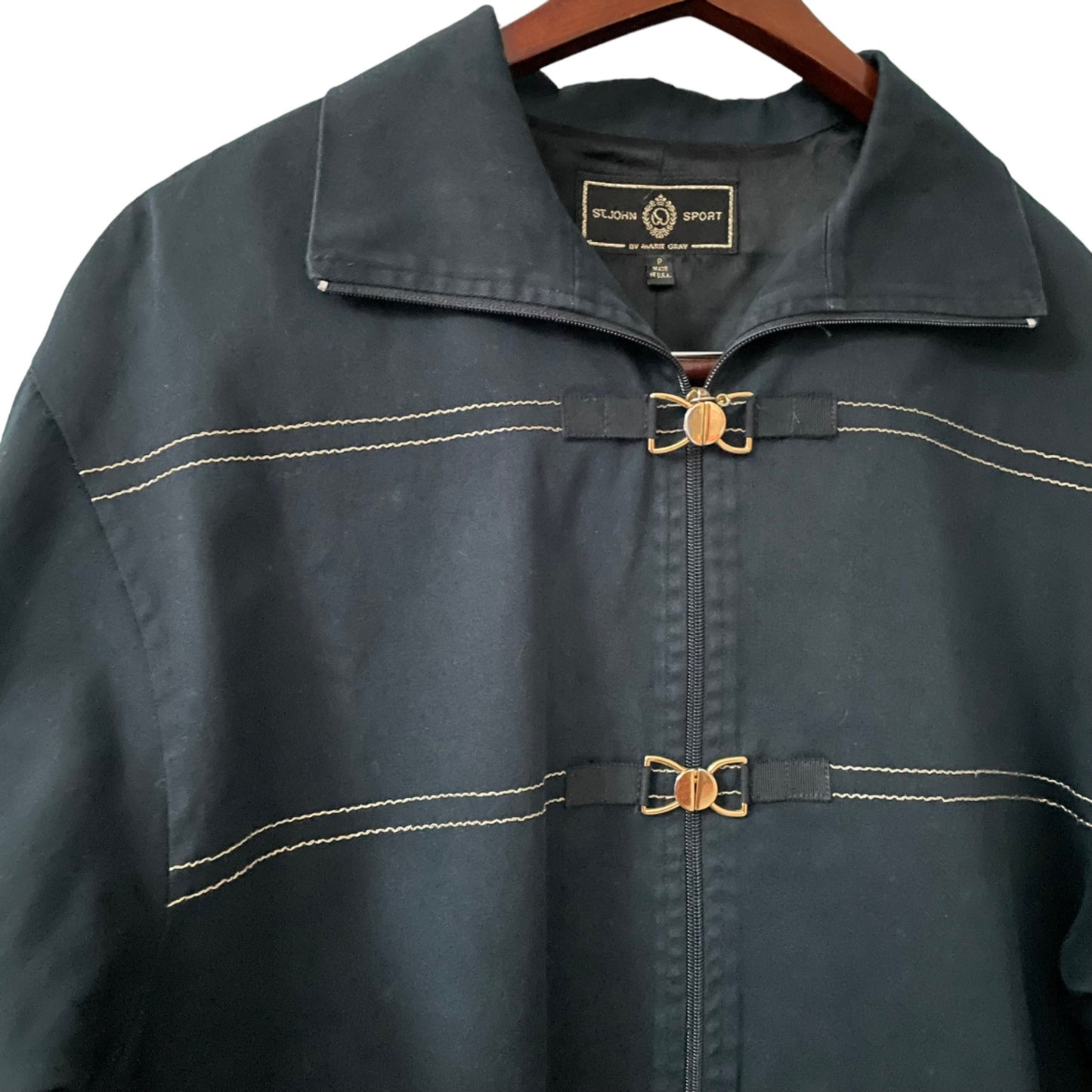 St. John Sport Dark Navy Toggle Up Jacket Size Petite 2P Classic Gold Hardware