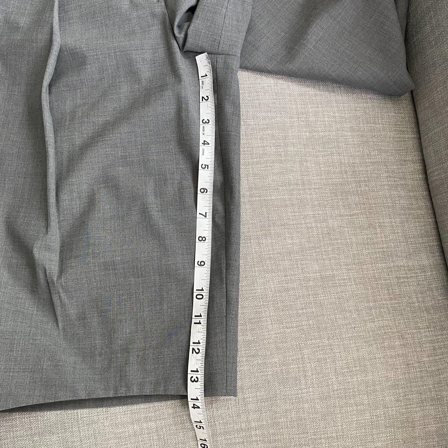 Kit And Ace Gray Bermuda Career Shorts Size 4 Wool Silk Blend