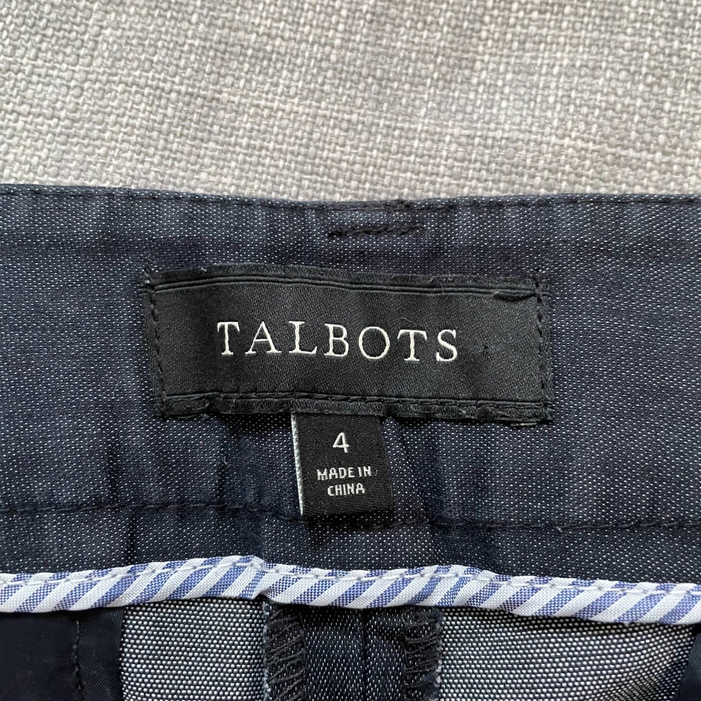 Talbots Blue Mid Rise Trouser Shorts Womens 4 Modest Preppy Classic Nautical
