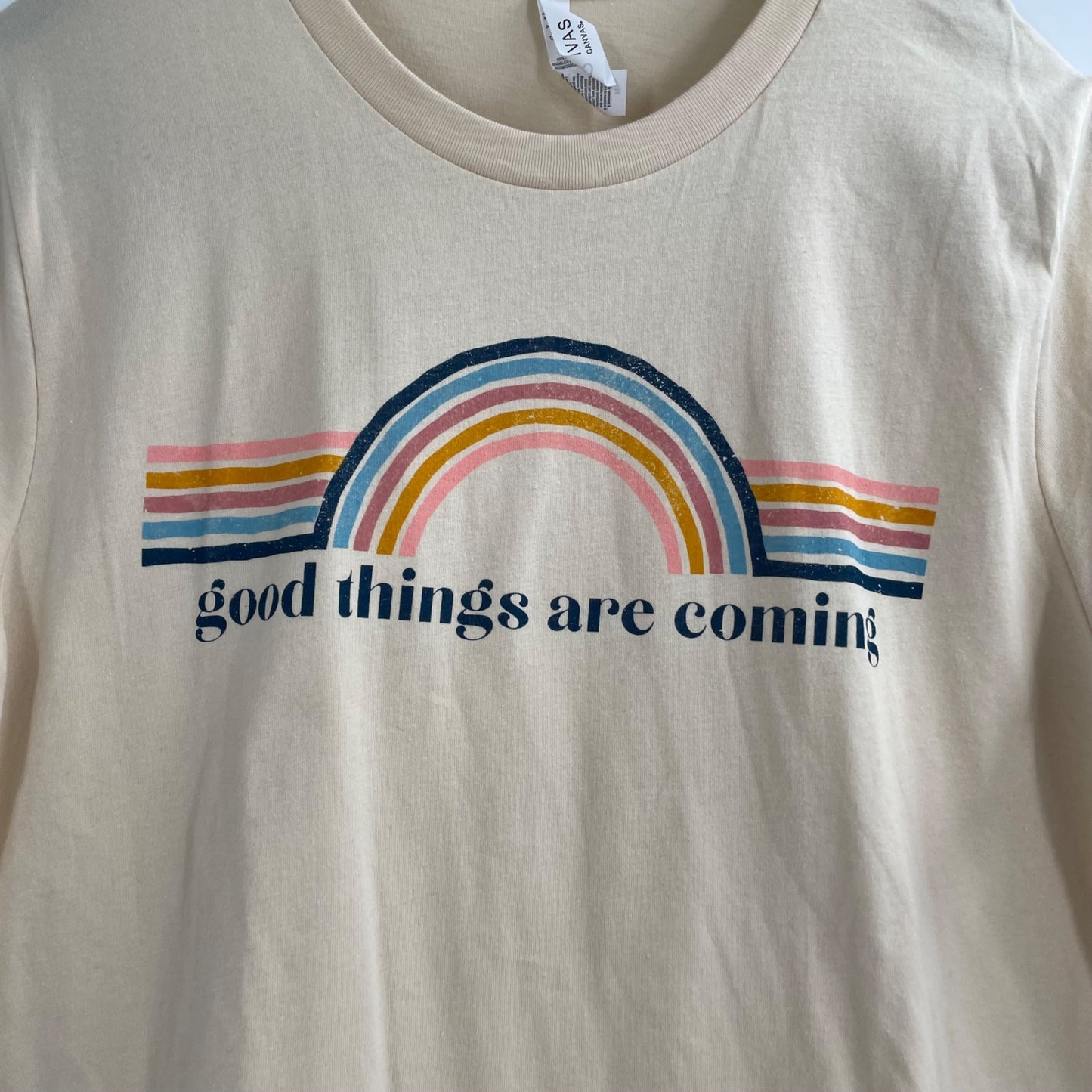 Good Things Are Coming Rainbow Graphic Short Sleeve T-Shirt Womens Size Medium