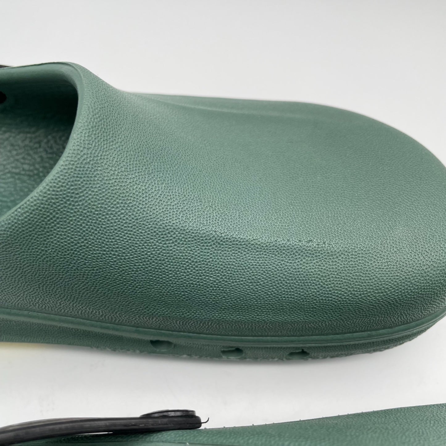 NWT Ceyo Sage Green Comfort Clogs Womens Size 5-6 Breathable Comfort Sabotech C1