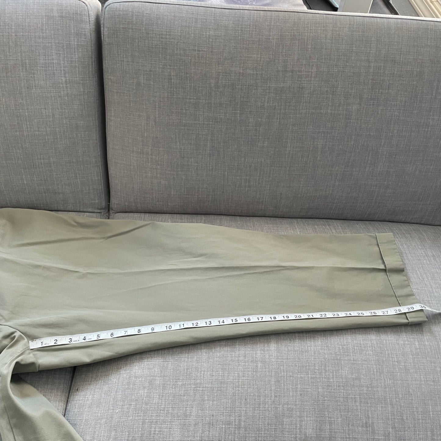 Lands' End Traditional Fit Pleated Front Beige Dress Pants Mens Size 38 Cuffed