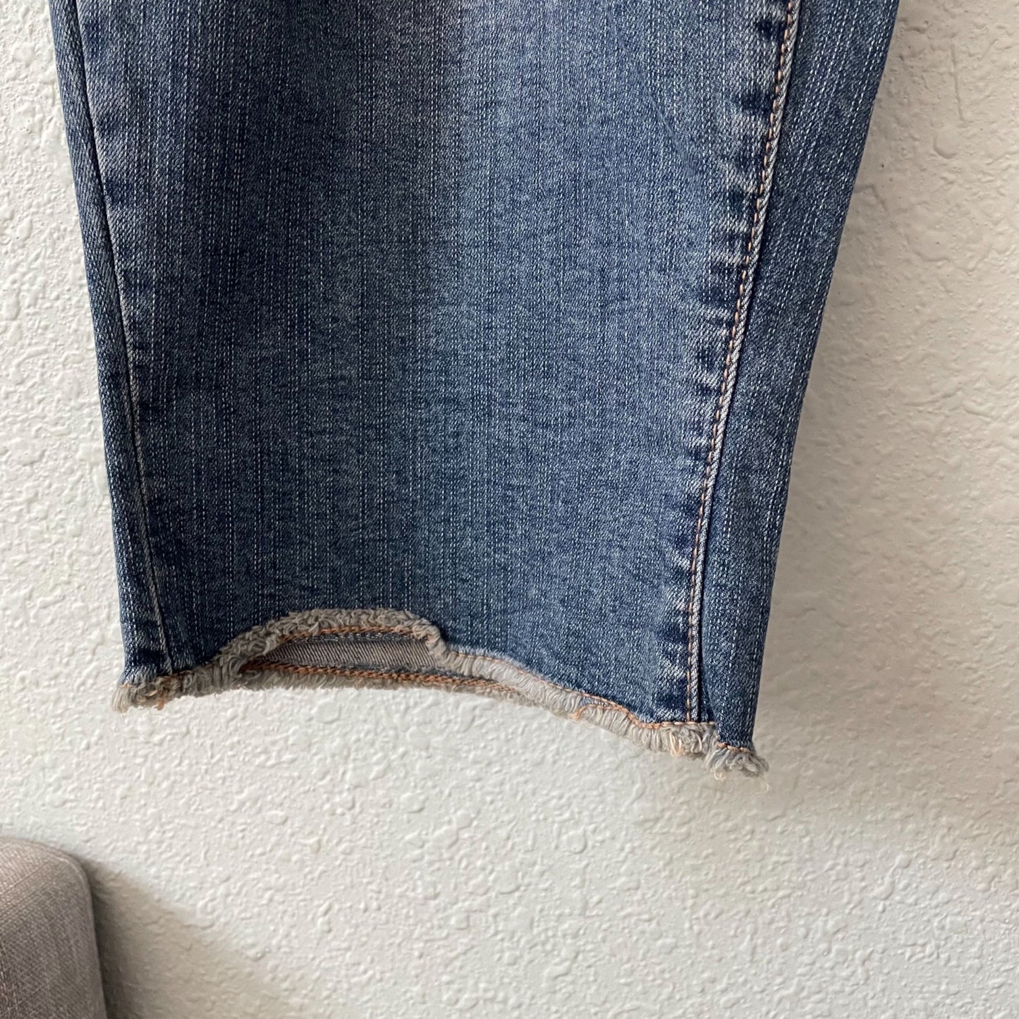 Torrid Boyfriend Distressed Raw Hem Jeans Womens Plus Size 26 Casual