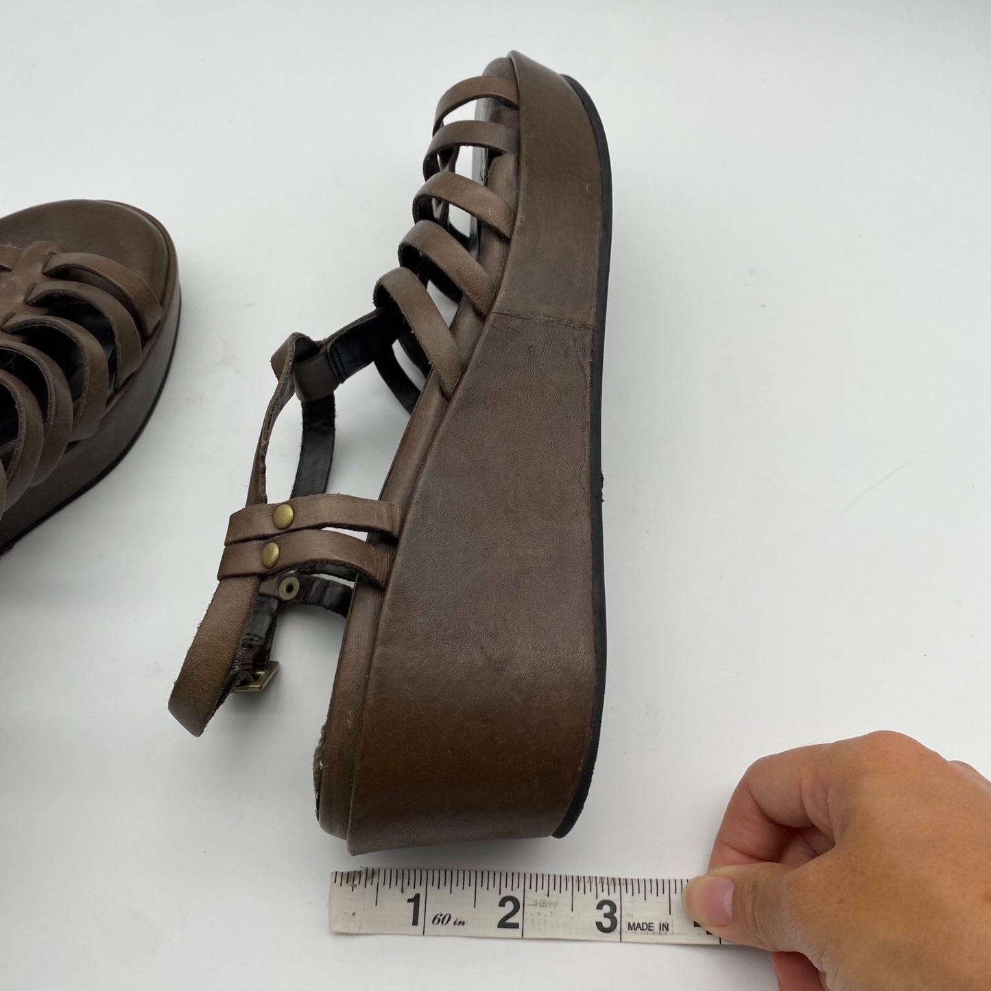 Vintage Y2K Me Too Brown Crescent Strappy Leather Wedges Sandals Womens 7.5M