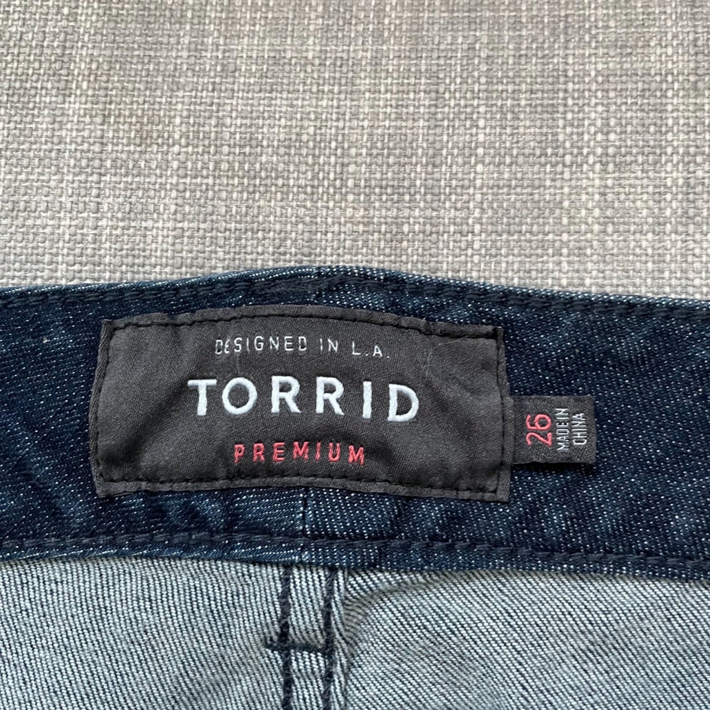 Torrid Pierced Ankle Skinny Jeans Dark Wash Ring Cuffs Plus Size 26 Raw Hem