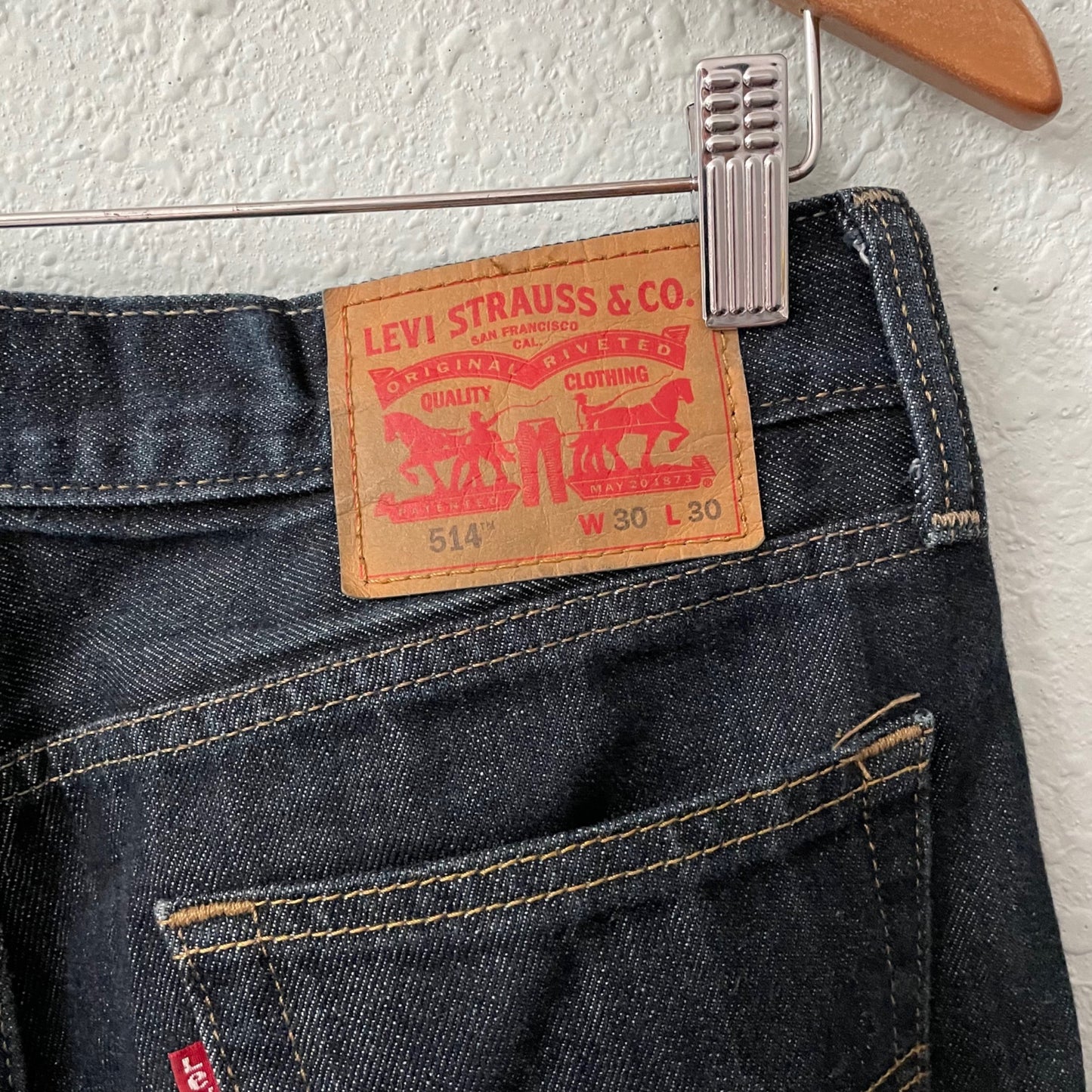 Levi's 514 Straight Leg Dark Wash Jeans Mens 30x30 Casual Denim Cotton Everyday
