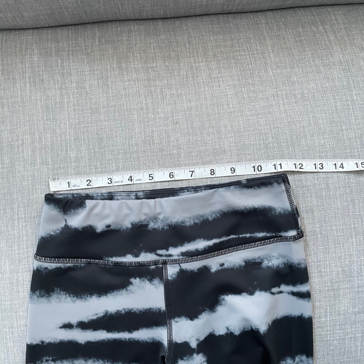 Activewear EXP Core Performance High Rise Tiger Stripe Leggings Womens XS Casual