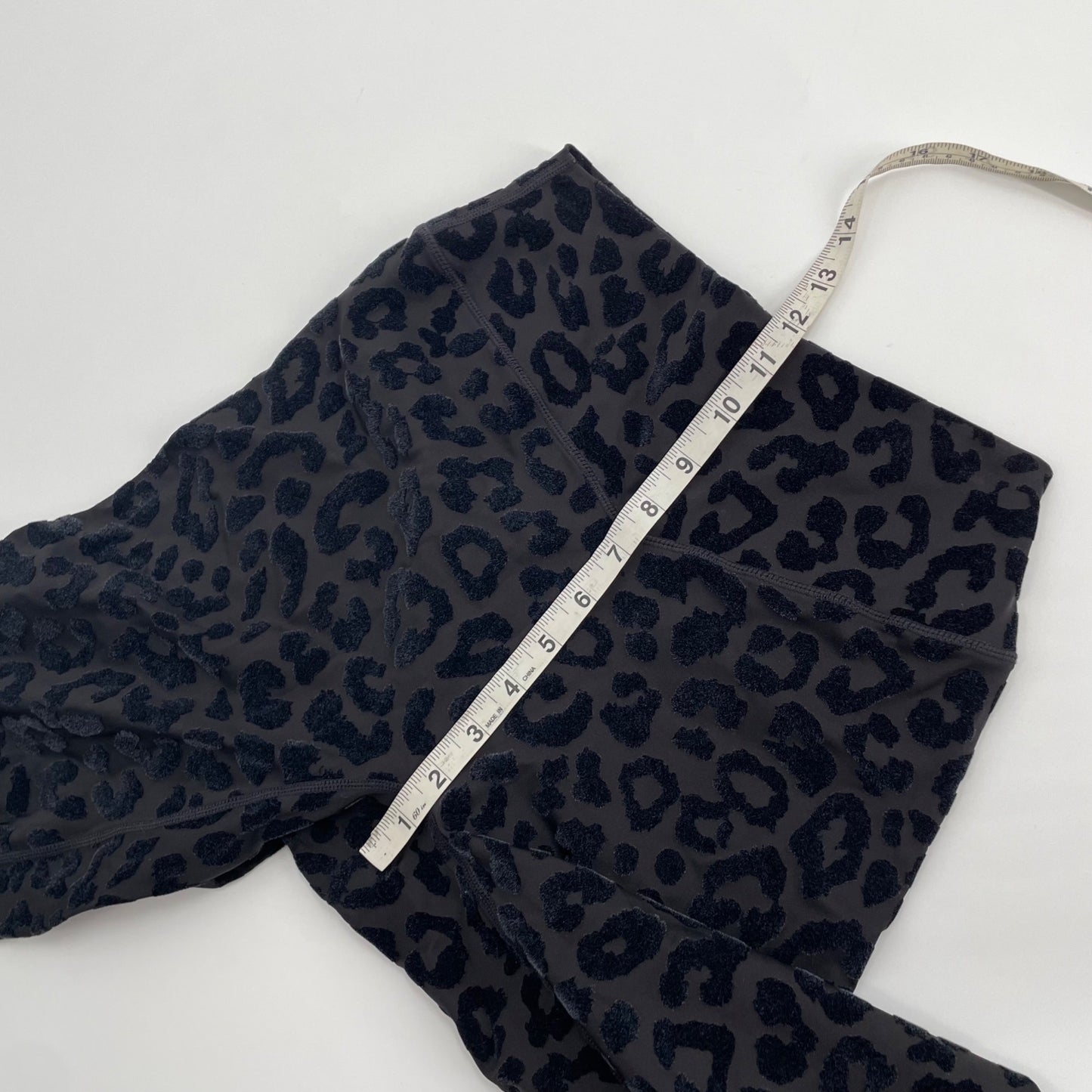 Balance Athletica Lux Kingdom Velvet Leopard 7/8 Leggings Womens Medium Athletic