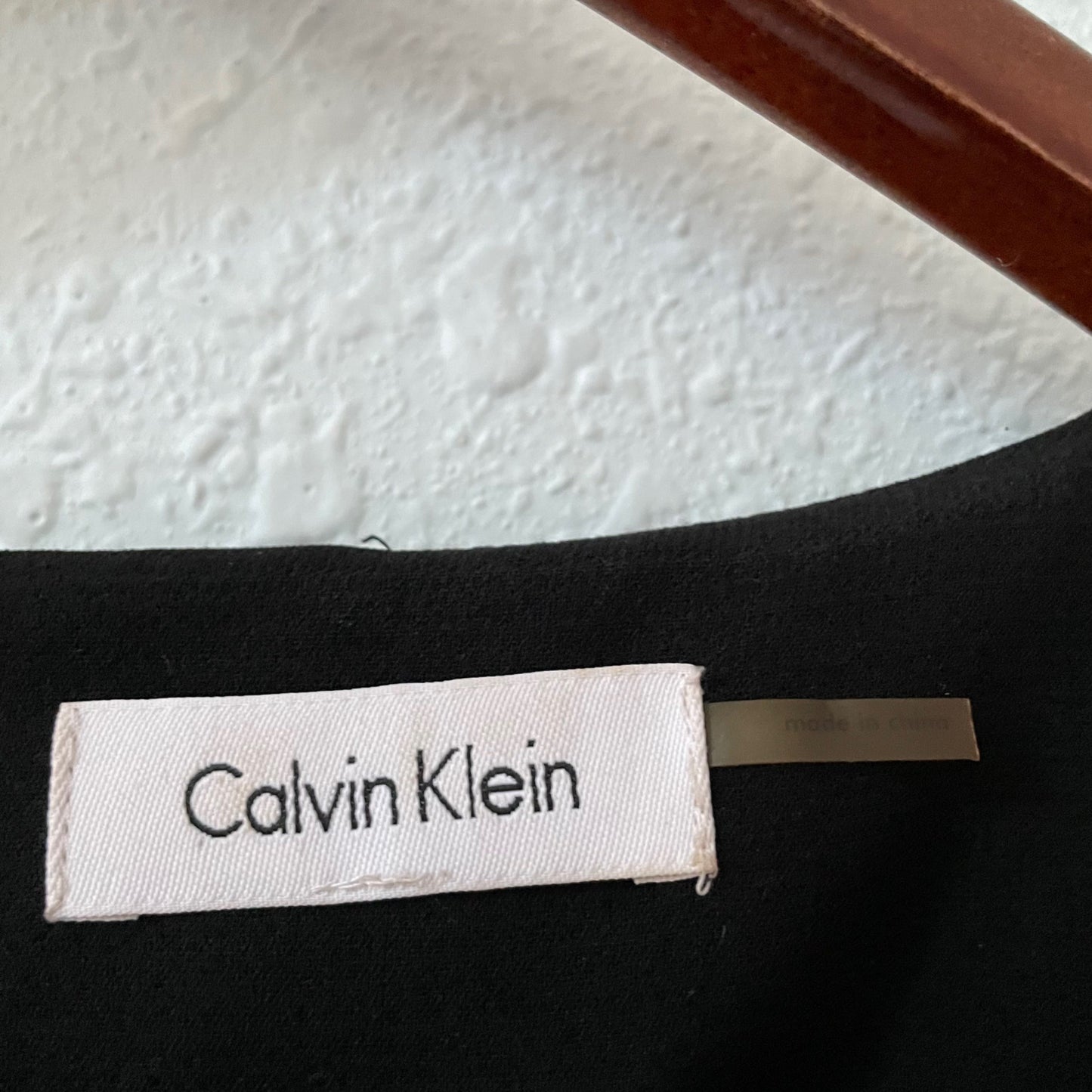 Calvin Klein Pleated Minimalist Sleeveless Sheath Dress Womens Medium Black Chic