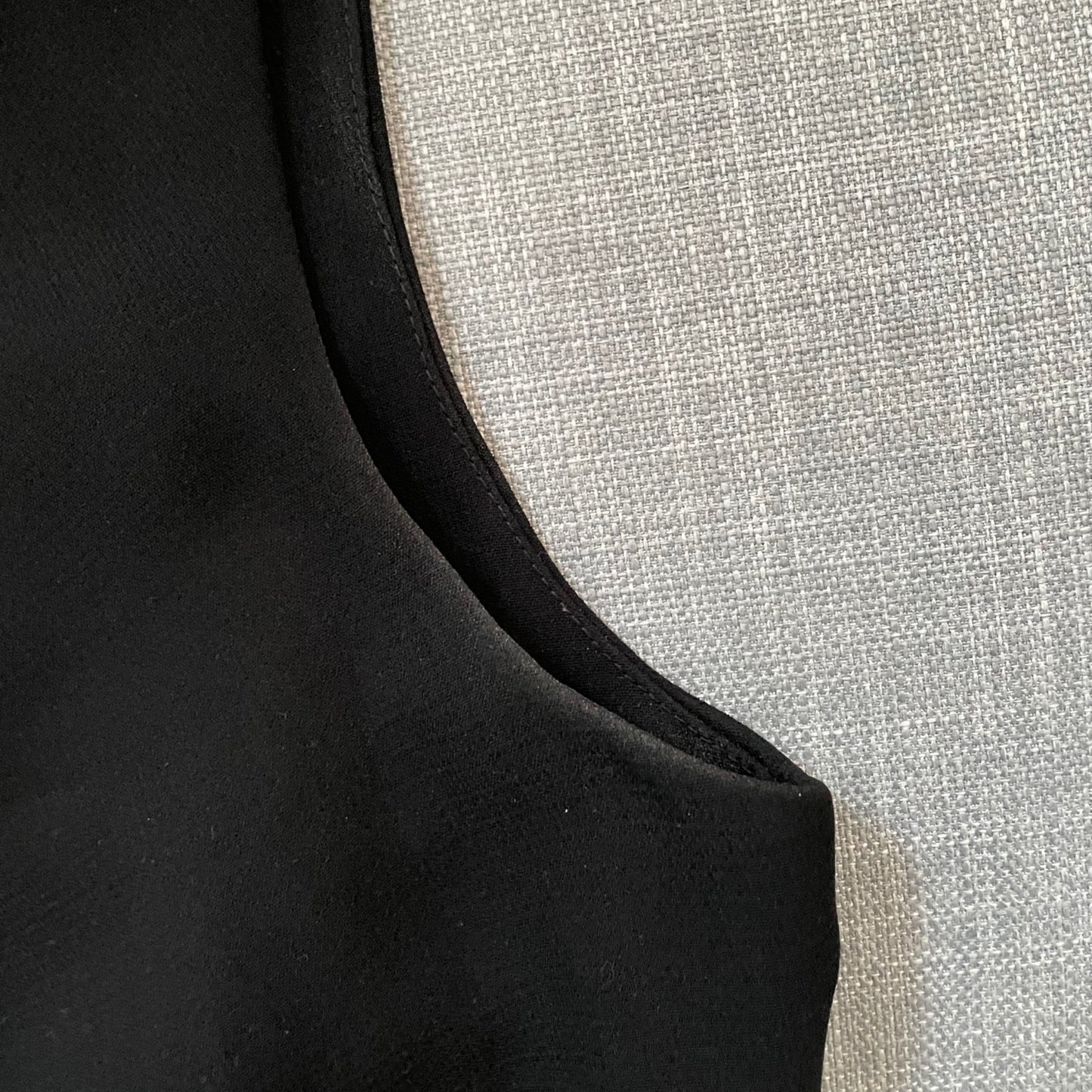 Calvin Klein Pleated Minimalist Sleeveless Sheath Dress Womens Medium Black Chic