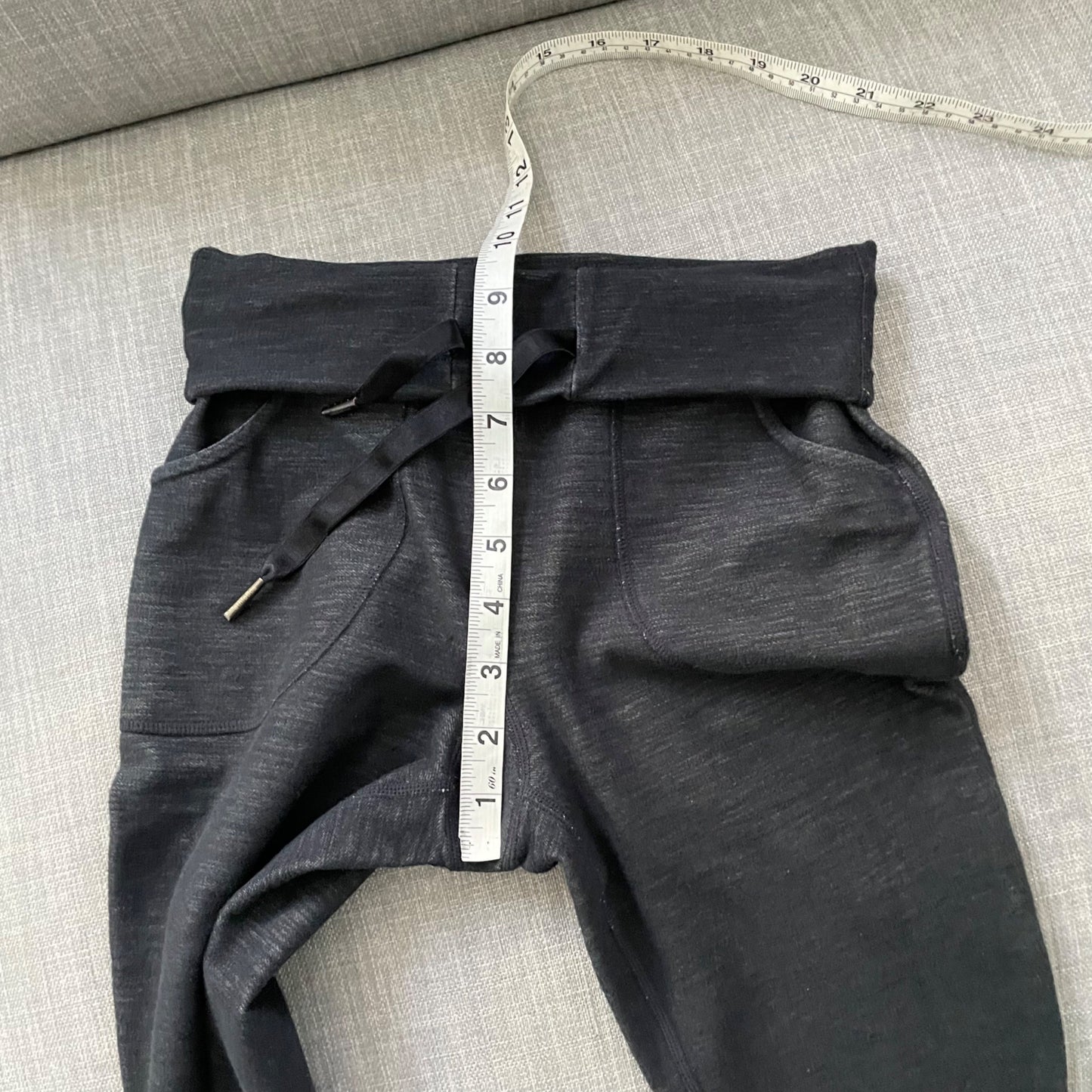 Lululemon Skinny Will Pant in Pique Luon Gray Pockets Women's Size 2 Athleisure
